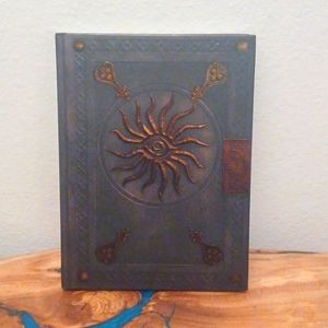 Dragon age 2 the complete official guide collectors edition book hardback